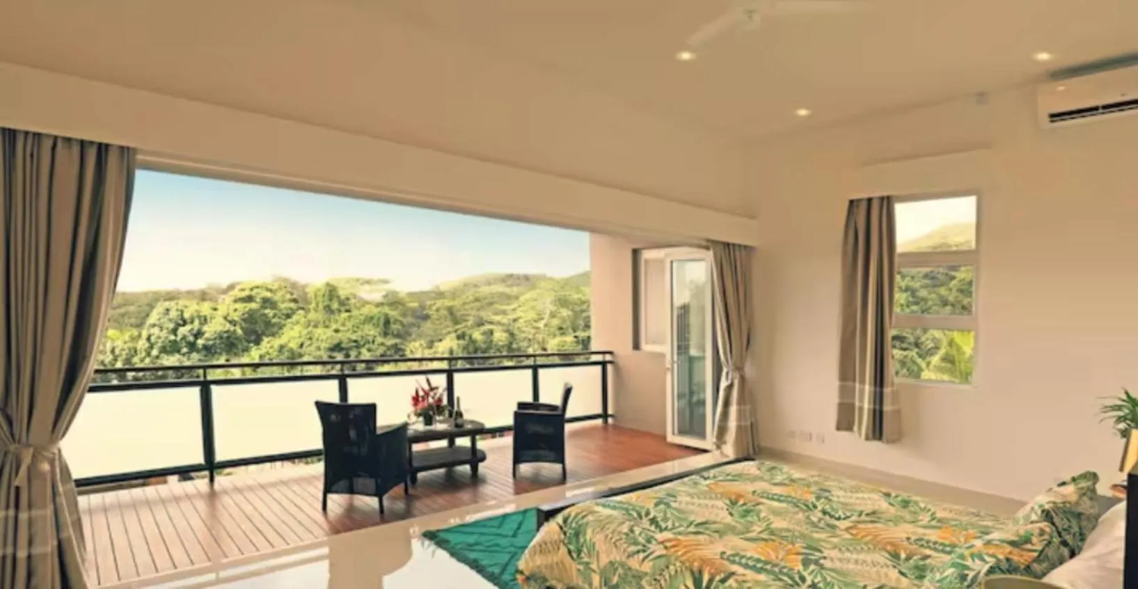 Cliffhanger Mountain Villas With Private Pools Misere